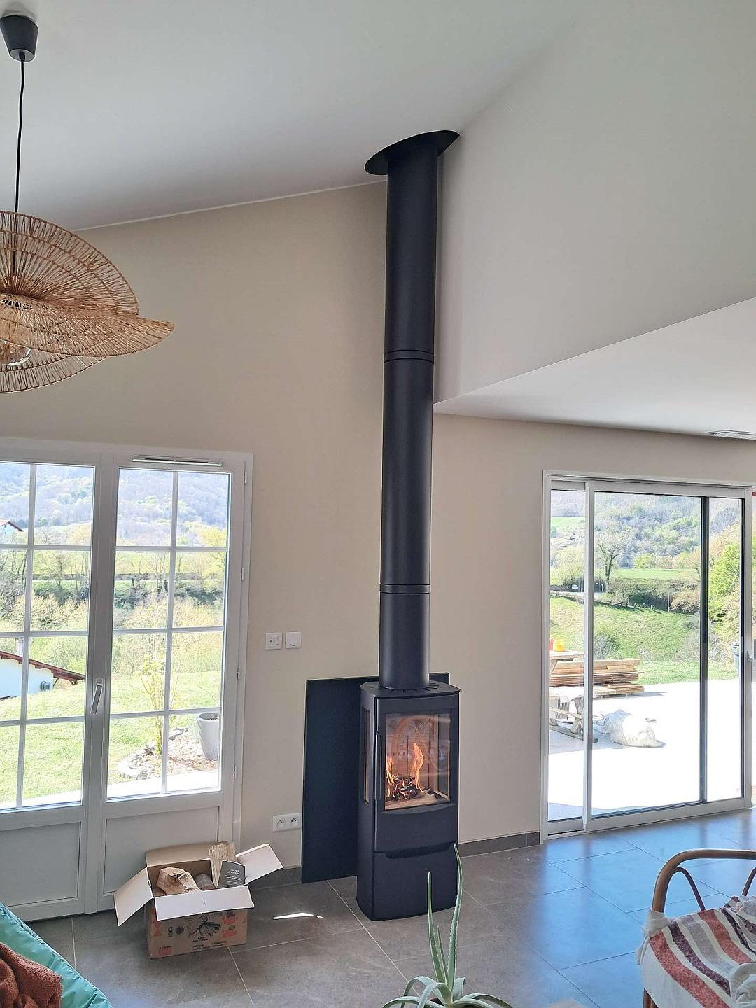Installation d'un poêle à bois par L'atelier du Feu à Biarritz